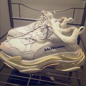 Balenciaga triple S